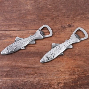 Accessoire de pêche thématique ouvre-bouteilleur unique en forme de truite ave - Photo 1/12