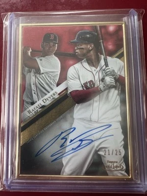 2019 Topps Gold Label Rafael Devers on card Autograph Red 21/25 Red Sox Giants - Image 1 of 2