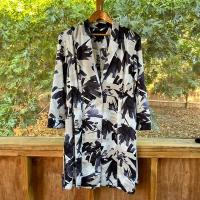 Nic & Zoe Inky Flowers Jacket Size S. Satin Kimono Style Long Sleeves. NEW. - Image 1 of 4