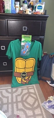 Combo de disfraz de camiseta y máscara para mujer Nickelodean Teenage Mutant Ninja Turtle Foto 1 de 4