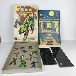 Vintage MARVEL 1983 SUPER HEROES Colorforms Play Set Hulk Spiderman Capt America - Picture 1 of 12