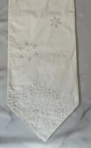 Holiday Beaded Table Runner by Tahari Home - Snowflake Sparkle - 14”X 90" - NWT - Picture 1 of 11