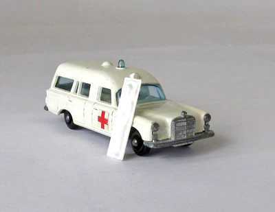 Vintage Lesney Matchbox #3 Mercedes Benz Binz Ambulance Regular Wheel 1968 - Image 1 of 4