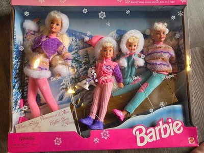 Barbie Koko Stacie Kelly Patrón 1995 Vacaciones de Invierno Sin Abrir Caja Original De Colección Foto 1 de 4