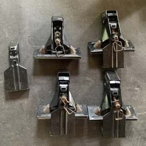 THULE of Sweden 400 (Set Of 4) Foot Pack With 34X Brackets — SHIPS FAST! - Picture 1 of 10