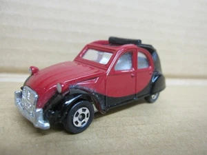 Tomica Citroen 2CV r1 - Picture 1 of 3