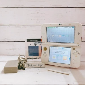 【Rang:A】【Top IPS】New Nintendo 3DS XL LL Rosa Weiß Konsole Japanische Version - Bild 1 von 12