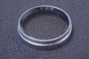 ✅ B & W SCHNEIDER UV? 32MM FILTER GENUINE VINTAGE LENS OR CAMERA PUSH ON 14-2 - Picture 1 of 2