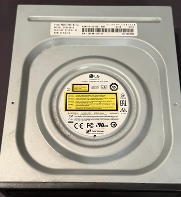 Grabadora de DVD interna LG Super-Multi 24x con soporte de disco M GH24NSB0(E) Foto 1 de 3