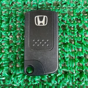* HONDA Smart key 72147-SFA-J01 Fit Life CR-V Odyssey 2 Button - Picture 1 of 5