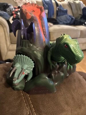 Difusor ultrasónico Young Living Essential Oils Dino Land Dinosaur sin suministro Pwr Foto 1 de 4