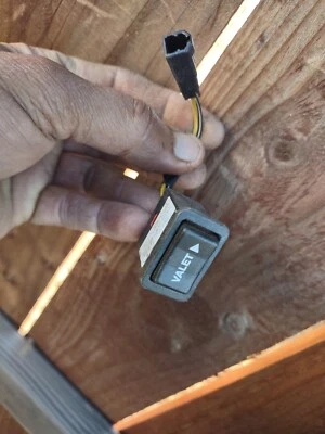 Jaguar XJ6 XJ12 1995-97 VDP consola central valet interruptor 1995-1997 Dbc12284 usado Foto 1 de 4