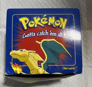 Tarjeta coleccionable Pokemon Burger King Charizard 1999 chapada en oro de 23 quilates con Pokeball nueva en caja - Imagen 1 de 8
