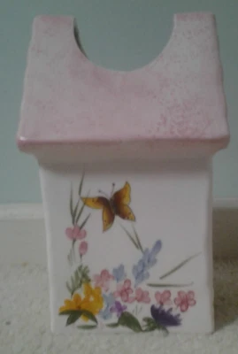 Noho Studio Clever Choice White Ceramic Hand Painted House-Shaped Flower Vase - Image 1 of 2