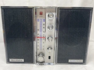 Stereo AM/FM vintage MercRadio stato solido modello ST-1100 funziona benissimo - Foto 1 di 12