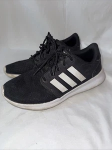 Ottime condizioni! Scarpe da ginnastica Adidas da donna taglia 6,5 Cloudfoam QT Racer stringate nere - Foto 1 di 8