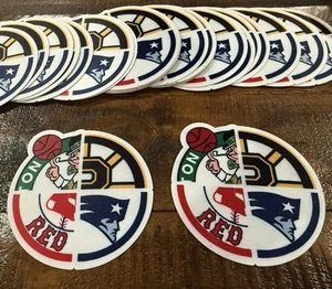 (Lotto di 2) Boston Red Sox Celtics Bruins Patriots Iron On Patch ICONA Logo Città - Foto 1 di 6