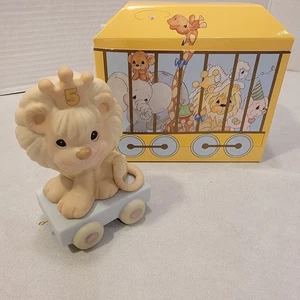 Precious Moments Löwe "It's My Birthday" Alter 5 Figur mit Box Sammlerstück Gebrauch - Bild 1 von 9