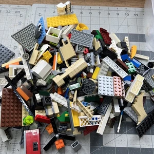LEGO Lote 1.5 Lbs Placas de Ladrillos a Granel Colores Mezclados Gris Tostado Negro Blanco Construcción - Imagen 1 de 11