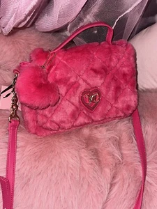 NWT JUICY COUTURE LETS GET COZY FLUFFY CROSSBODY BAG PURSE PINK Flash W CHARM - Picture 1 of 5
