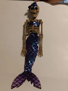 Mermaid Skeleton - Picture 1 of 2
