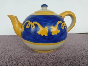 Tetera M México cerámica mexicana pintada a mano amarillo azul blanco 6" de alto - Imagen 1 de 3