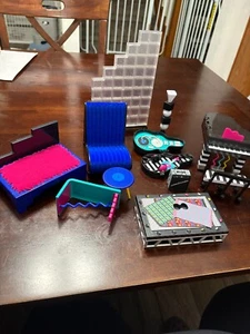 LOL Surprise Doll House Pieces 10 Furniture & Piano Stage - Picture 1 of 8