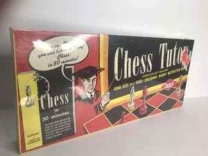 VINTAGE 1972 E.S. LOWE CHESS TUTOR BOARD GAME BOOK & CHECKERS LOT - Picture 1 of 3