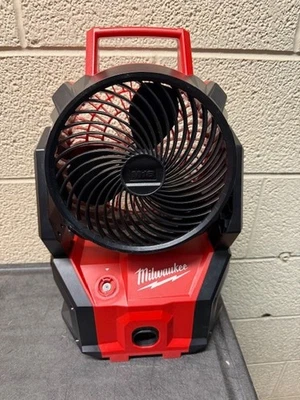 **DAÑADO** Ventilador PACKOUT sin escobillas Milwaukee 0818-20 M18 18V - Herramienta desnuda Foto 1 de 4