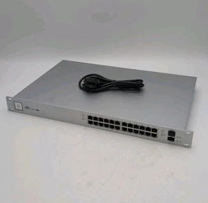 Przełącznik Ubiquiti UniFi 24 500W Gigabit Ethernet ( US-24-500W ) - Zdjęcie 1 z 12