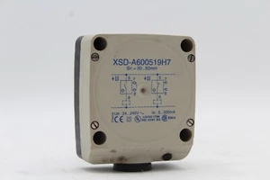 INTERRUPTOR DE PROXIMIDAD TELEMECANIQUE XSD-A600519H7 - Imagen 1 de 3