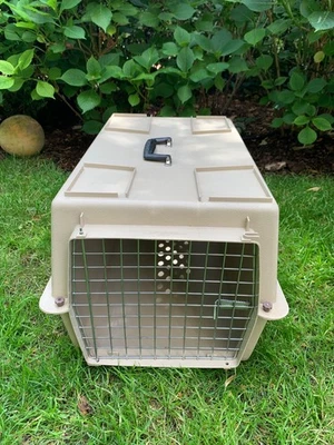 VARI KENNEL HUNDEBOX 60x41x36cm Transportbox Flugbox Autobox TOP Zustand - Bild 1 von 4