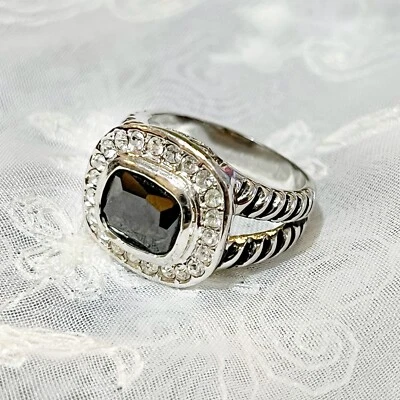 Anel unissex obsidiana preta tamanho 7,5 strass pavê tom prata haste dividida - Imagem 1 de 4