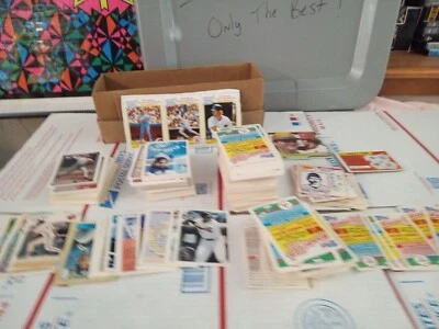 Box Of 1994 Fleer Baseball Cards From An Estate Sale , See Photos 100s T3#23 - Image 1 of 4