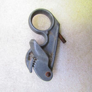 Vintage tarpaulin gripper assist tool - Picture 1 of 3