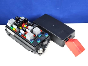 ๐
2008-2011 BUICK LUCERNE CADILLAC DTS Rear Fuse Relay Box 13697145 ๐
- Picture 1 of 7