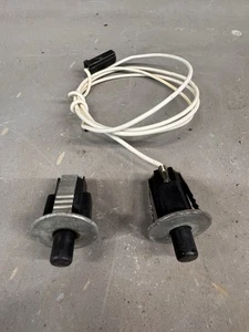 Interruptor de luz de cortesía Belair Impala Grand Prix 1957-1962 jamba Bonneville OE - Imagen 1 de 11