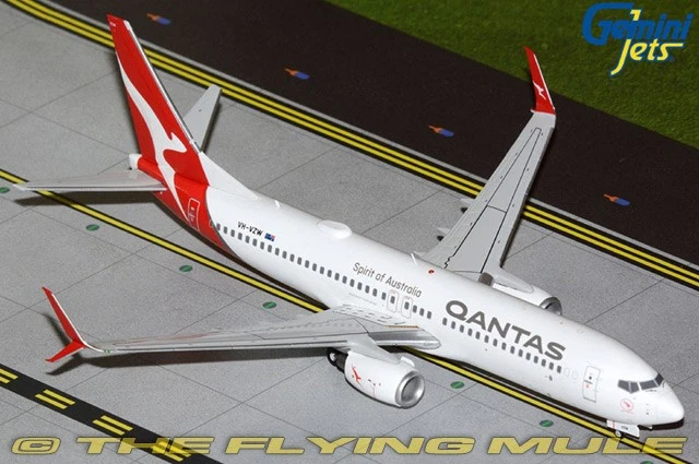 GeminiJets 1:200 737-800 Qantas Airways VH-VZW - Image 1 of 1