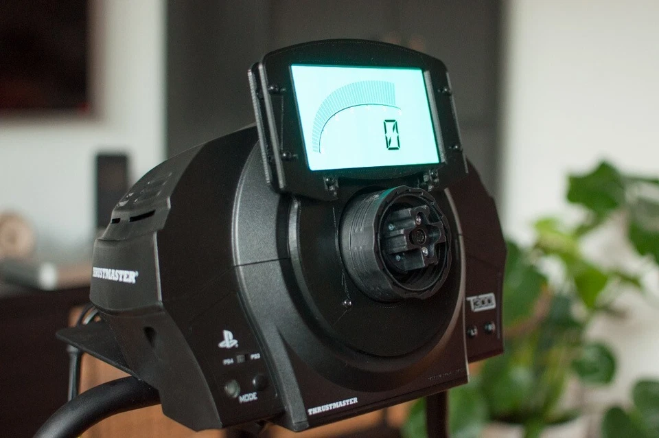 Thrustmaster Dashboard Phone Mount T3000 DIY Kit - Sim Racing - ThrustMaster - Image 1 of 4