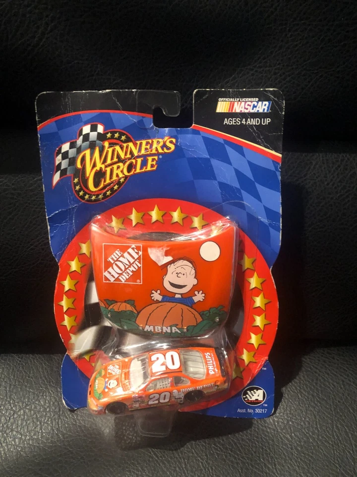 CÍRCULO DE GANADORES NASCAR HOME DEPOT MBNA #20 CHARLIE BROWN 1:64 NARANJA 30217 Foto 1 de 1