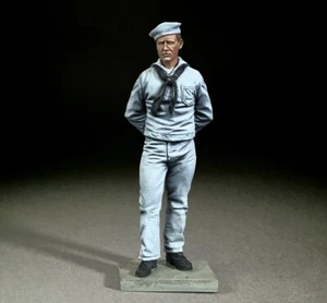 BRITAINS JACK TARS & LEATHERNECKS 13053 U.S. SAILOR IN WHITES - Picture 1 of 4