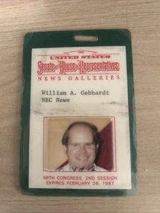 Identificación con foto de representantes del Senado y la Cámara de Representantes de los Estados Unidos 1987, 99º Congreso 2ª sesión - Noticias - Imagen 1 de 2