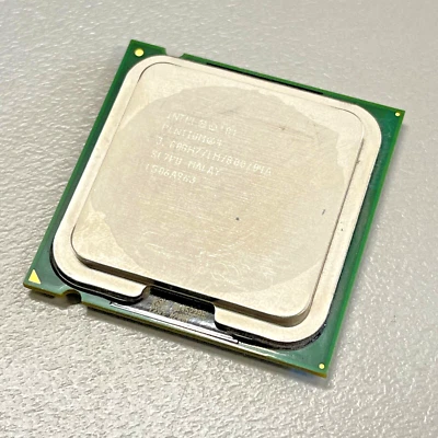 Genuine Intel Pentium 4 CPU 3.0 GHz 800 MHz 1MB Cache Processor Socket 775 SL7PU - Image 1 of 4