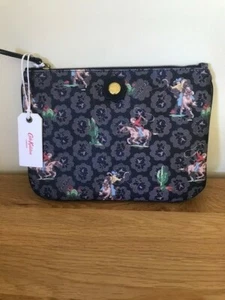 Cath Kidston TASCHE FRESTON ROSE/COWBOY MARINEBLAU NEU MIT ETIKETT UVP £35 - Bild 1 von 2