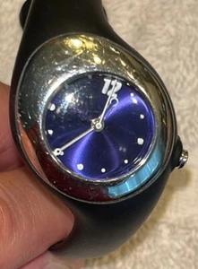 NIKE WR0070 Women’s Watch Black With Blue Dial New Battery Pre Owned - Picture 1 of 10