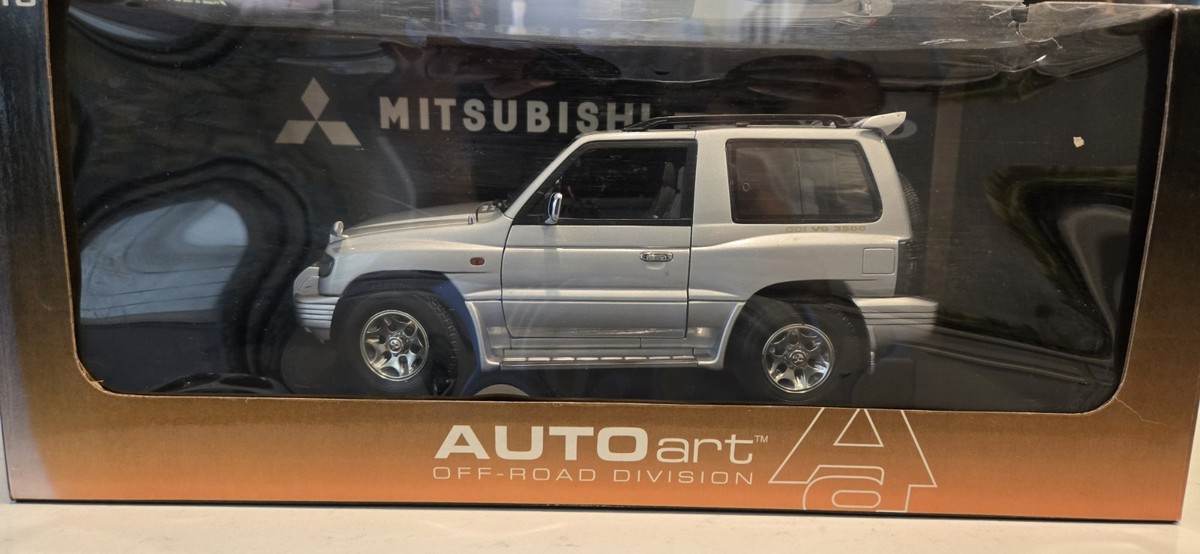 1/18 Autoart 1998 Mitsubishi Pajero Silver Diecast **READ** | eBay