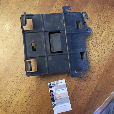 Soporte de montaje de computadora para motor GMC Acadia 2007-2008 25813625 OEM  Foto 1 de 4