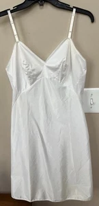 Vintage 1960s Van Roalte Size 34 Full Slip Lingerie Retro - Picture 1 of 10