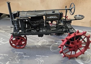 1/16 FARMALL REGULAR PRECISION #1 1931 McCormick Deering Tractor - Picture 1 of 6