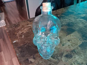 Crystal Head Vodka Clear Skull Flasche mit Korkenverschluss 750 ml - Bild 1 von 11